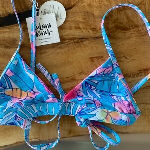 NWT Kulani Kinis Sz Medium bikini Top